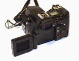 Nikon Coolpix 5700 5.0 Mega Pixels 8X Zoom Digital Camera W/ Case - SOLD AS IS