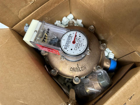 Carlon 100A 100-2-R  Electric Contacting Water Flow Meter 1" NPT