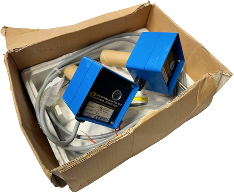 Lot of (2) Omega FSW-107-D2 Industrial Flow Switch 24V