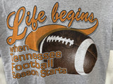 Fruit Of The Loom Life Begins When Tennessee Football Season Starts Shirt Size L