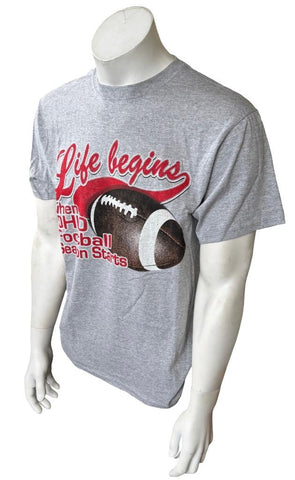 Fruit Of The Loom Men's Life Begins When Ohio Football Season Starts Shirt M