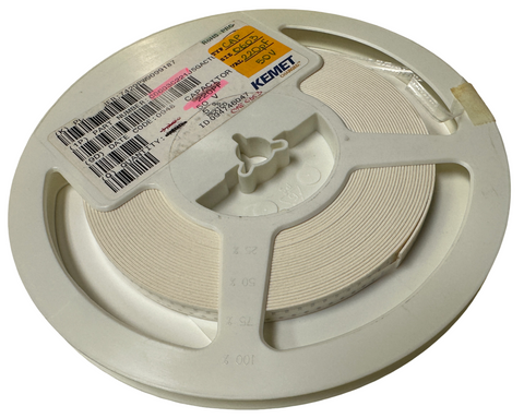 Reel of 2004 Kemet C0603C221J5GACTU Multilayer Ceramic Capacitor 220 pF 50V 0603