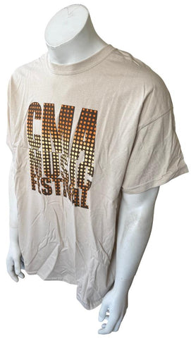 Gildan Men's CMA Music Festival 2013 42nd Fan Fair Beige Shirt Size X-Large