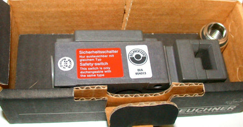 New Euchne NZ1VZ-538EL110-M Safety Switch Interlock
