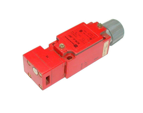 Telemecanique XCK J5910H7 Interlock Safety Switch 240 VAC 3 Amp NO KEY