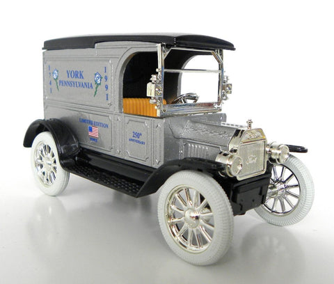 NEW ERTL 250TH ANNIVERSARY YORK PENNSYLVANIA 1917 MODEL "T" LOCKING BANK W/ KEY