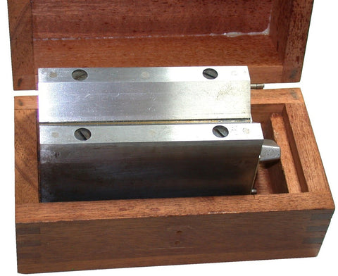 Brown & Sharpe Precision Magnetic Vee Block No. 599-750-4 With Case