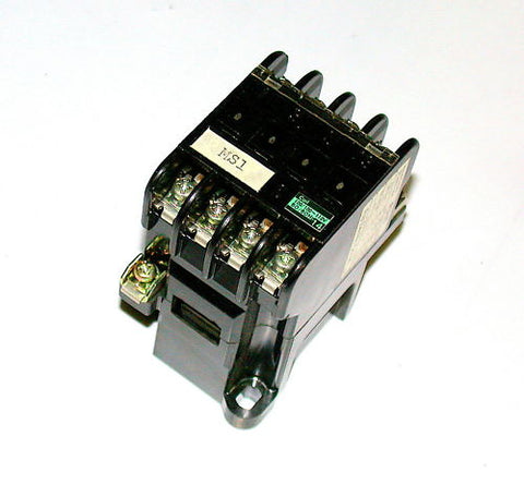 8 FUJI MOTOR STARTER RELAYS 100-110 V MODEL SRCA3631-0