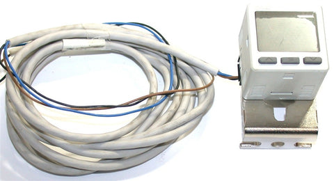 SMC ISE20-N 12 - 24VDC Digital Pressure Switch W/ cable and bracket