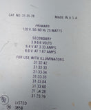 Leica 31-35-28 Microscope Illuminator Laboratory Light W/ Lamp  120V 50/60HZ 25W