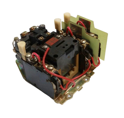 Allen-Bradley 709-A0D103 Series K Motor Starter Size 0 110/120VAC 3 PH 3 Pole