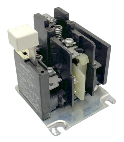 Cutler-Hammer C300DN3 Series B1 Overload Relay B600 Rating 3-Pole