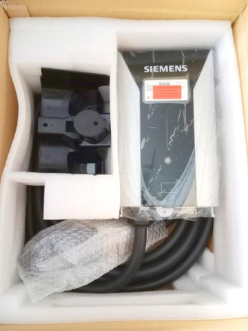 Siemens 8EM1310-5CG14-1GA2 VarsiCharge EV Charger Level 2 208-240V 48A 1 Phase