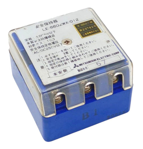 Mitsubishi Electric LE-8802WX-012 Solid State Relay 3-Pole 5VDC 250V AC/DC