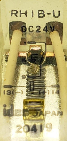 Idec SH1B-05 Contact Block With Idec RH1B-U-DC24V Compact Power Relay