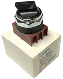 Siemens 3SB03-2MKB Black Knob Operator 2 Position 30mm Selector Switch
