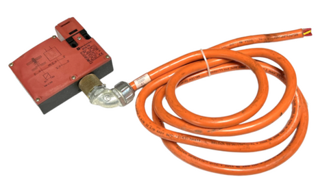 Telemecanique XCS-TE Safety Interlock Switch 500 Volts 4KV With Cable No Key