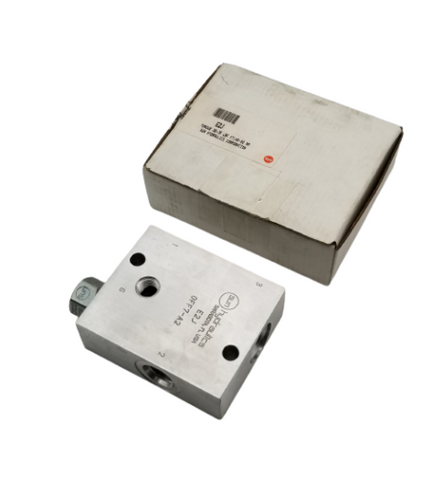 Sun Hydraulics E2J Manifold Block Assembly 30-35 LBF