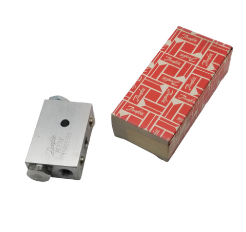 Sauer Danfoss 158G5785 Hydraulic Valve Block (4 Available)