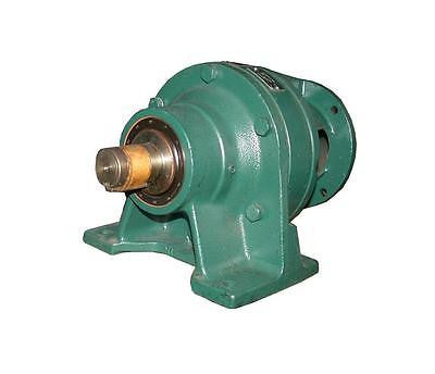 NEW SM-CYCLO SPEED REDUCER GEARBOX 35: 1 RATIO MODEL CNH110Y35 (2 AVAILABLE)