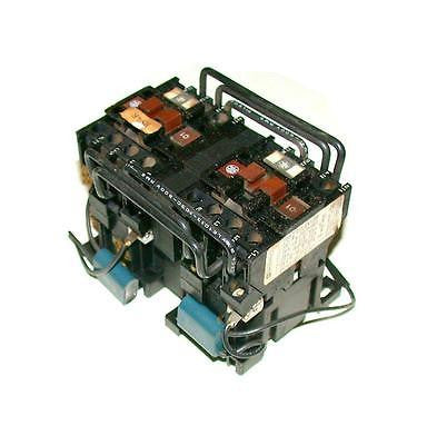 OMRON TELEMECANIQUE REVERSING CONTACTOR ASSEMBLY MODEL  LC2D099A65