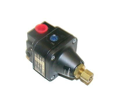 NEW NORGREN   11-018-100   AIR PRESSURE REGULATOR 1/4 NPT 150 PSI