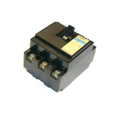 FUJI ELECTRIC 3-POLE CIRCUIT BREAKER 220 VAC  EA335 (7 AVAILABLE)