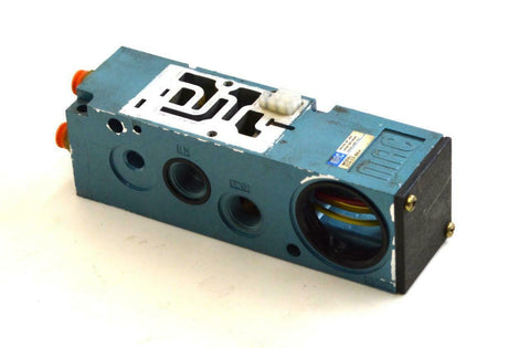 MAC 82A-0A-BKA Pneumatic Solenoid Valve Manifold Block (7 Available)