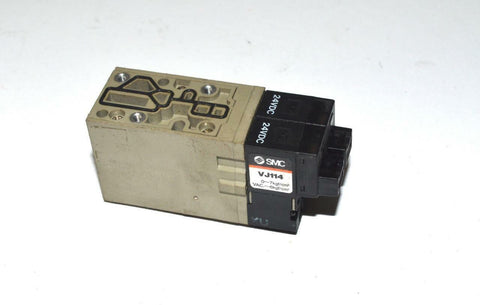 NEW SMC VACUUM SOLENOID VJ114 WITH MANIFOLD 24VDC