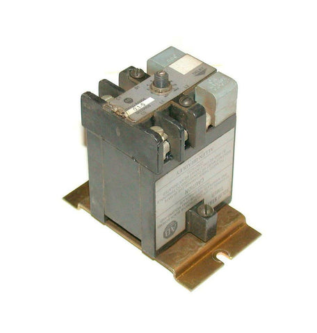 Allen Bradley  852S-NSA  Timing Module 0.1-5 Seconds 110/120 VAC