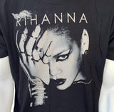 Tultex Rihanna Last Girl On Earth Tour 2010 Black Short Sleeve Shirt Size Large