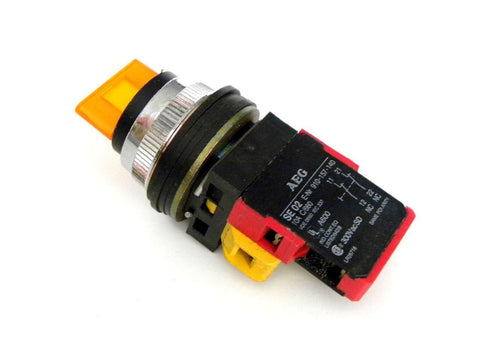 BRAND NEW EEC YELLOW ILLUMINATED SELECTOR SWITCH MODEL O30/SL4-E
