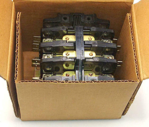 New Furnas  42BE25AL106  4-Pole Contactor  30 Amp 240/277 VAC Coil
