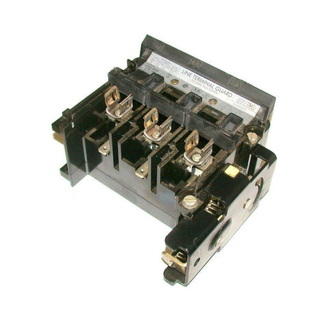 ALLEN BRADLEY  1494V-DS30   3-PHASE DISCONNECT  SWITCH  30 AMP 600 VAC