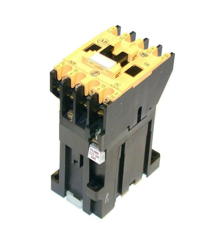 NEW ALLEN BRADLEY MOTOR STARTER RELAY MODEL 100-A09NZ3  (2 AVAILABLE)