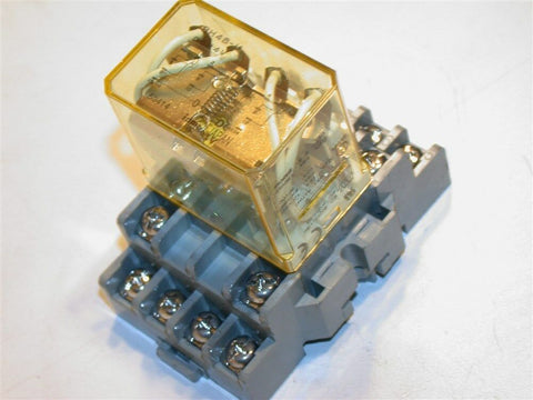 IDEC 24VDC POWER RELAY WITH HOLDER DIN MOUNT RH4B-U