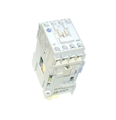 New Allen Bradley  700-CF400Z   Control Relay 10 Amp 24 VDC Coil