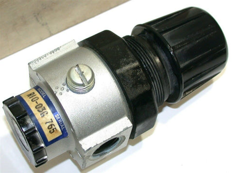 WATTS AIR REGULATOR 3/8" NPT 0-25 PSIG R10-03G