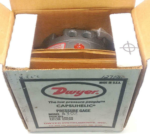 New Dwyer Instruments  4302  Capsuhelic  Pressure Gauge Made in USA