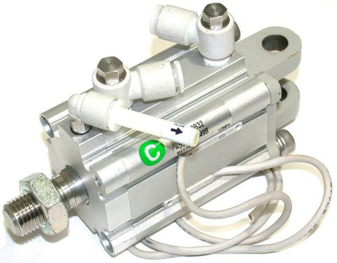 Up to 3 SMC Magnetic Compact Air Clean Room Cylinders 10-CDQ2B32-30DMZ-M9B