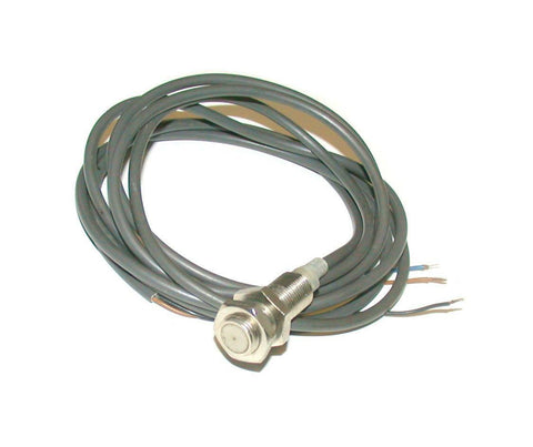 OMRON  E2E-X2E2  INDUCTIVE PROXIMITY SWITCH SENSOR 12-24 VDC