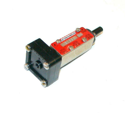 New Dynamco  X174  Valve Assembly 24 VDC