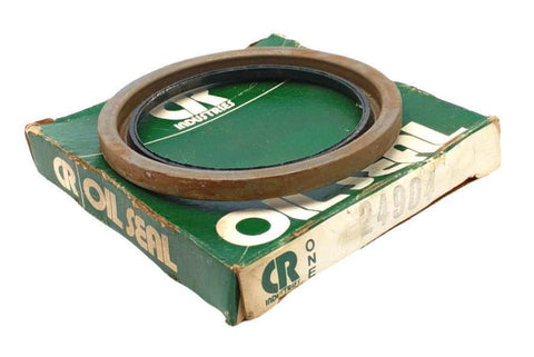 Lot of (2) Chicago Rawhide 24904 Single Lip Oil Seal 2.5" x 3.251" x 0.25"