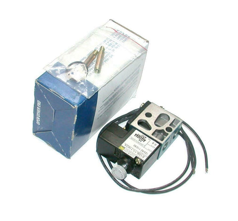 NIB New Mac 613B-11-114CA  Manifold Solenoid Valve 110/120 VAC