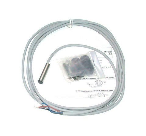 New Cutler-Hammer   E57EAL6T111SP   Inductive Proximity Switch Sensor  10-30 VDC