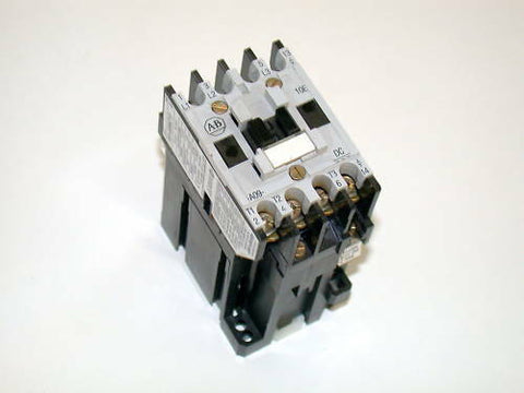 7 ALLEN BRADLEY MOTOR STARTERS 9 AMP MODEL 100A09NZ