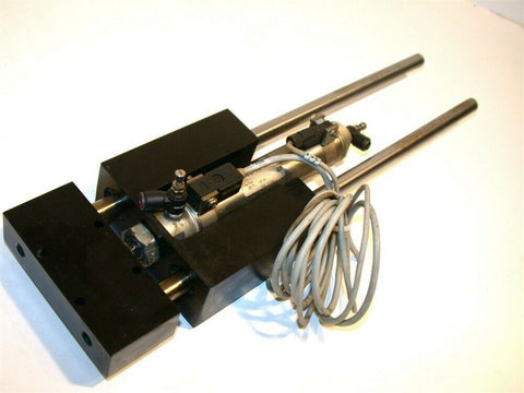 SMC 4" STROKE AIR CYLINDER SLIDE CDMB106-0400-B53L