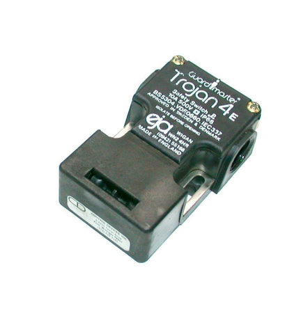 ALLEN BRADLEY  TROJAN4E  GUARDMASTER INTERLOCK SAFETY SWITCH NO KEY