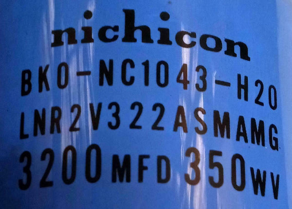 Condensatore Nichicon BKO-NC1043-H05 - Nuovo In Condizioni Eccellenti