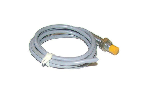 TURCK INDUCTIVE PROXIMITY SWITCH 10-30 VDC  MODEL NI5-G12-AP6X